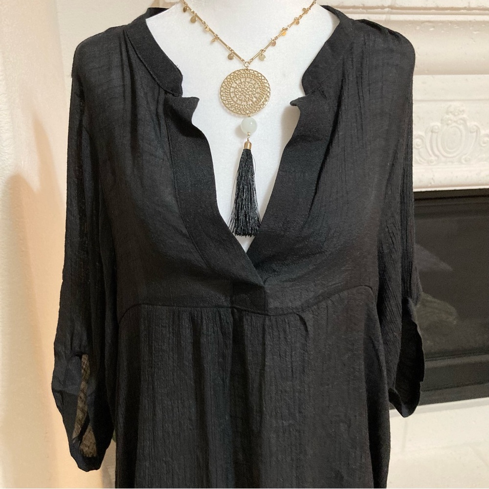 Black and Gold Medallion Tassel Long Necklace - Picture 3 of 6